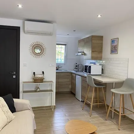 아파트 Cosy A 500m De La