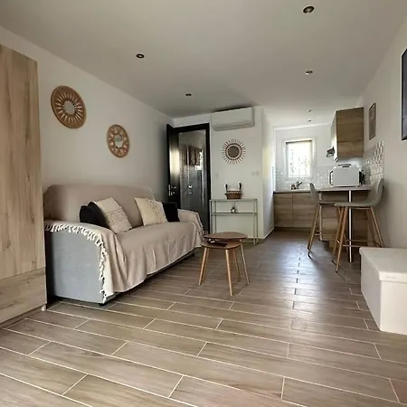 Cosy A 500m De La 아파트 Fréjus