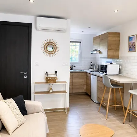 Cosy A 500m De La * Fréjus
