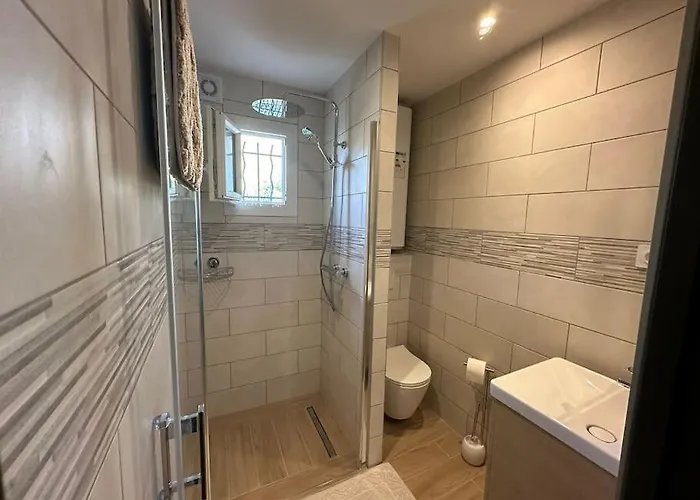 Appartement Cosy A 500m De La Fréjus